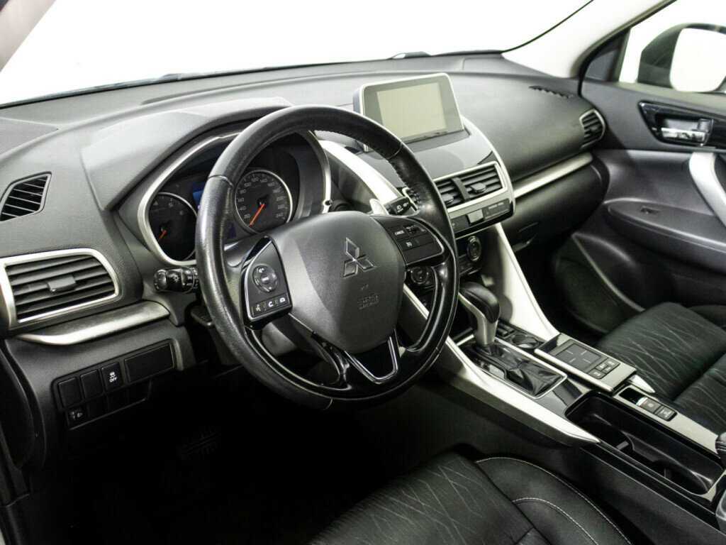 Купить Mitsubishi Eclipse Cross, 2018, 108 590 км, фото №11