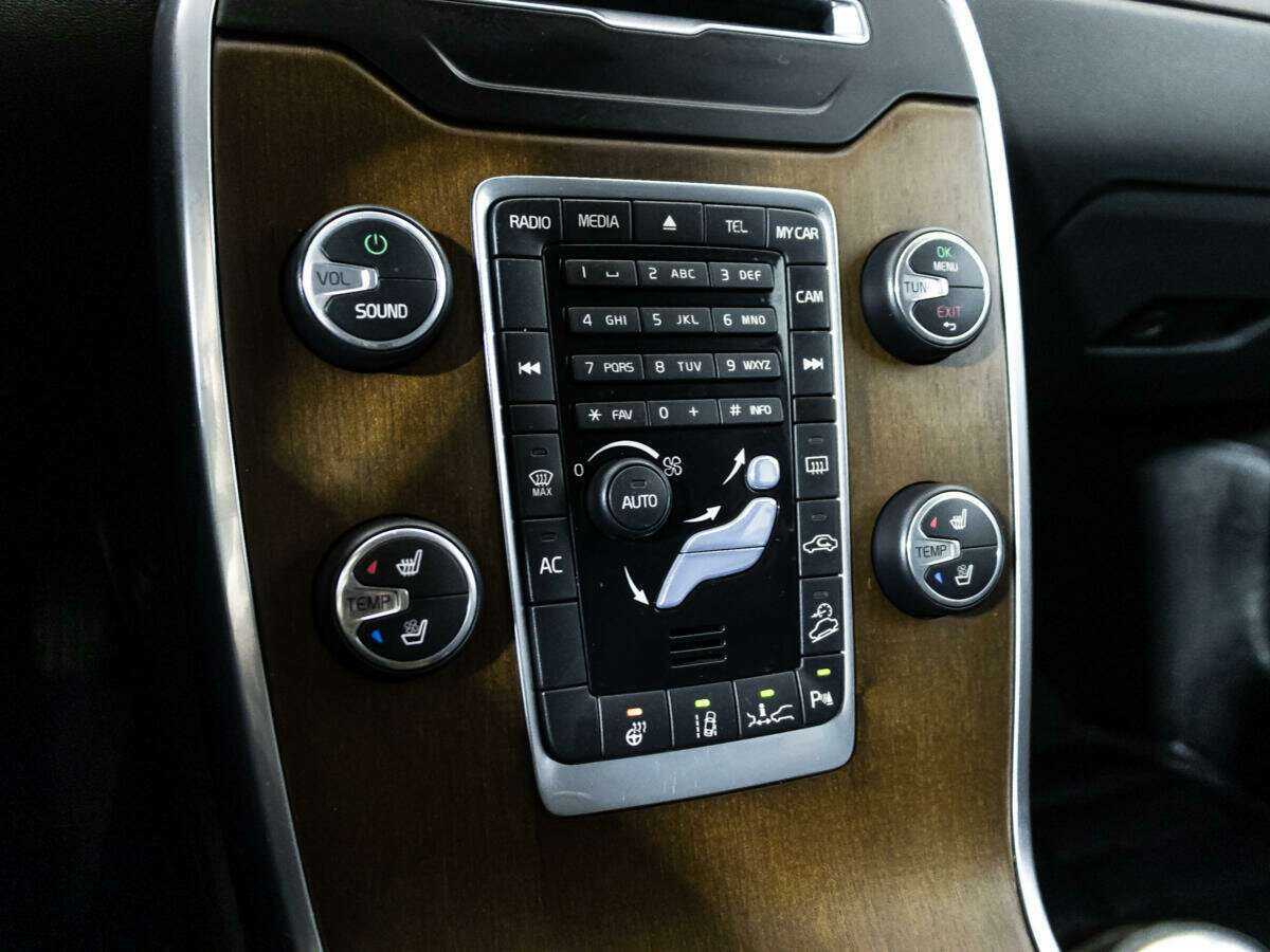 Купить Volvo XC70, 2013, 328 373 км, фото №20