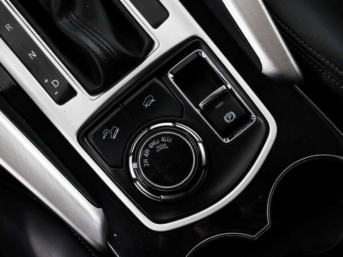 Купить Mitsubishi Pajero Sport, 2016, 201 246 км, фото №10