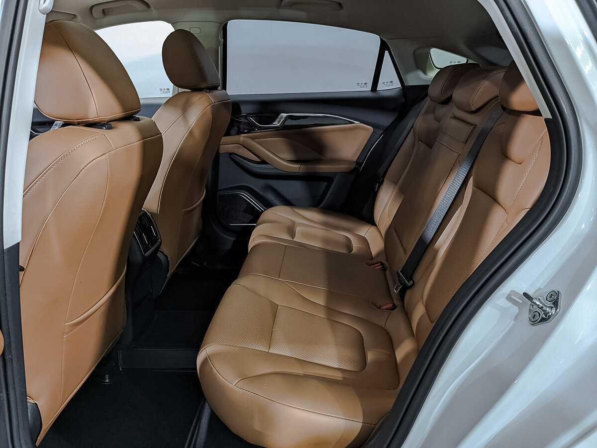 Купить FAW Bestune B70, 2023, 33 273 км, фото №17