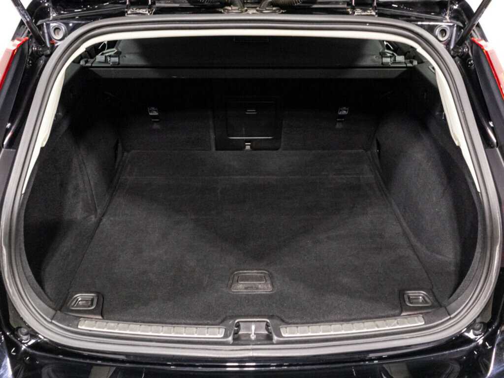 Купить Volvo V60, 2018, 170 606 км, фото №15