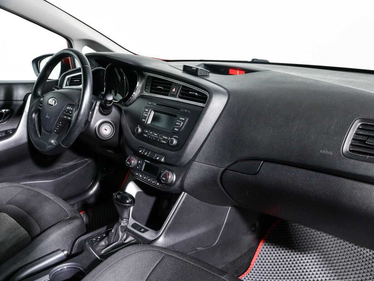 Купить Kia Ceed, 2016, 72 054 км, фото №9
