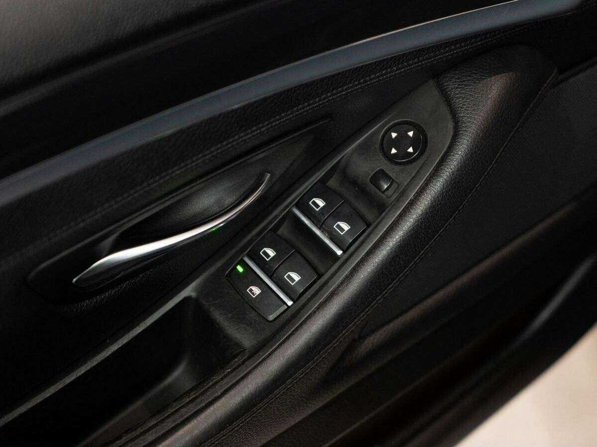 Купить BMW 5 серии 525d xDrive, 2012, 221 930 км, фото №16