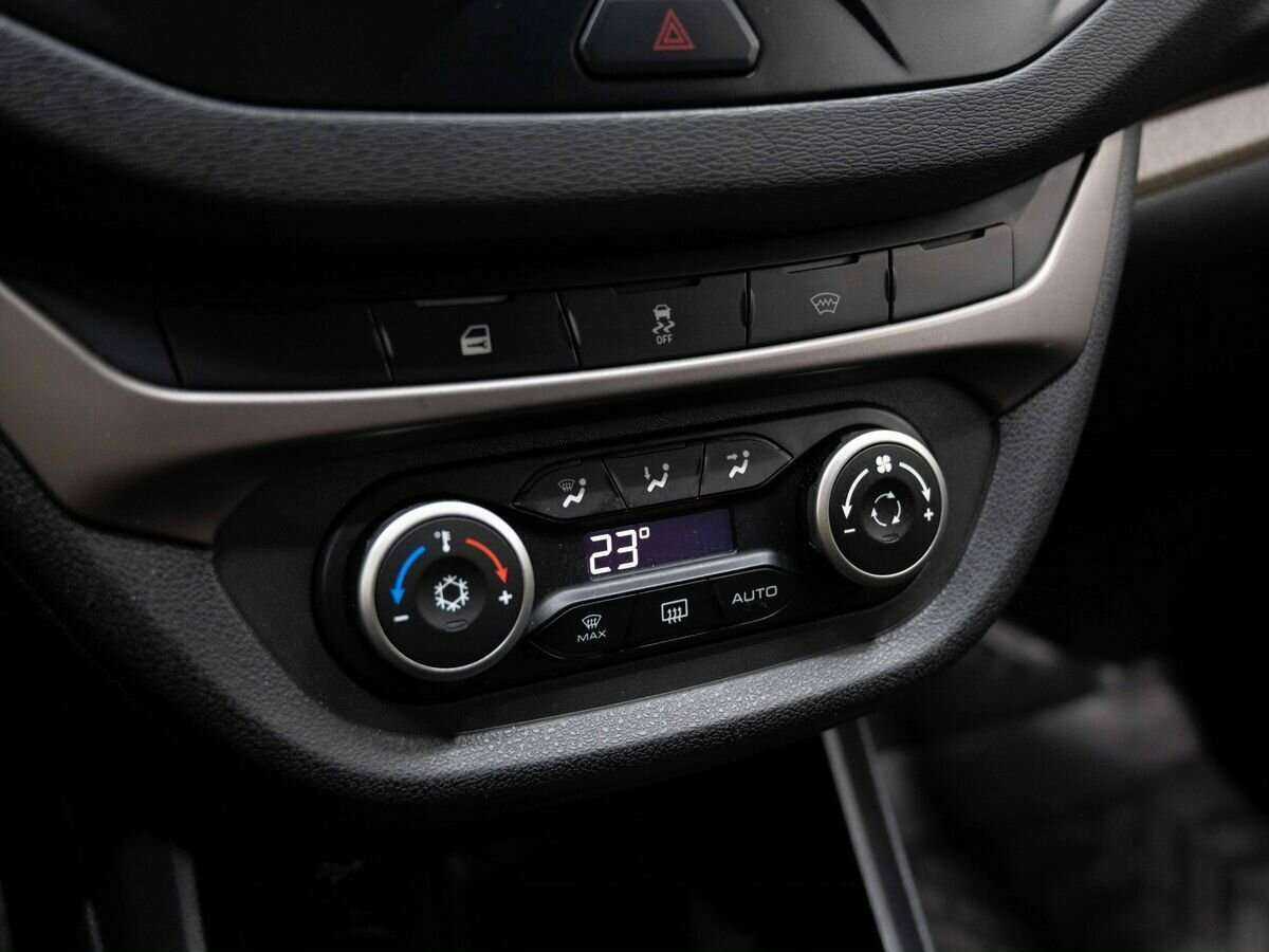 Купить Lada (ВАЗ) Vesta, 2018, 95 000 км, фото №23