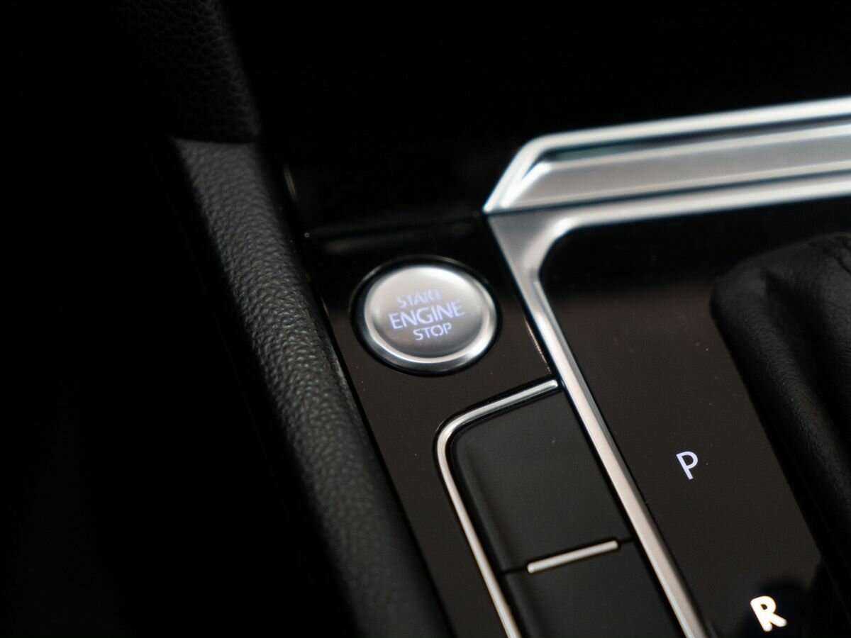 Купить Volkswagen Passat DSG6, 2017, 161 748 км, фото №11