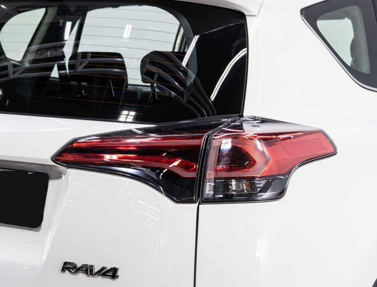 Купить Toyota RAV4, 2018, 46 500 км, фото №18
