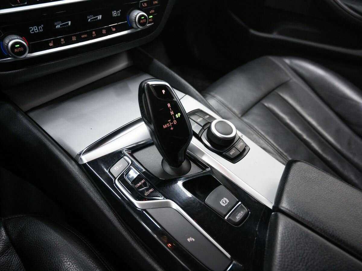 Купить BMW 5 серии 520d, 2018, 165 962 км, фото №20