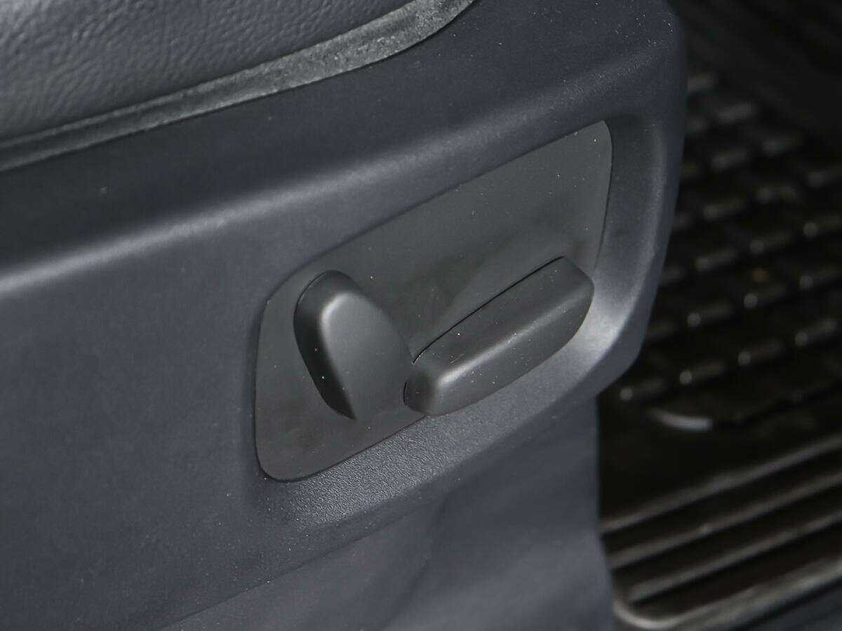 Купить Land Rover Discovery, 2012, 240 227 км, фото №17