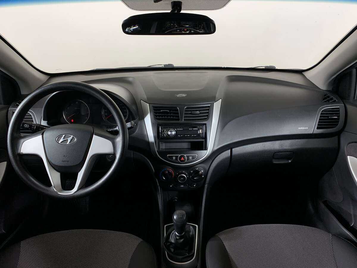 Купить Hyundai Solaris, 2012, 170 379 км, фото №10