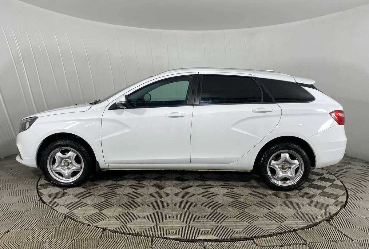 Купить Lada (ВАЗ) Vesta SW, 2019, 70 201 км, фото №8