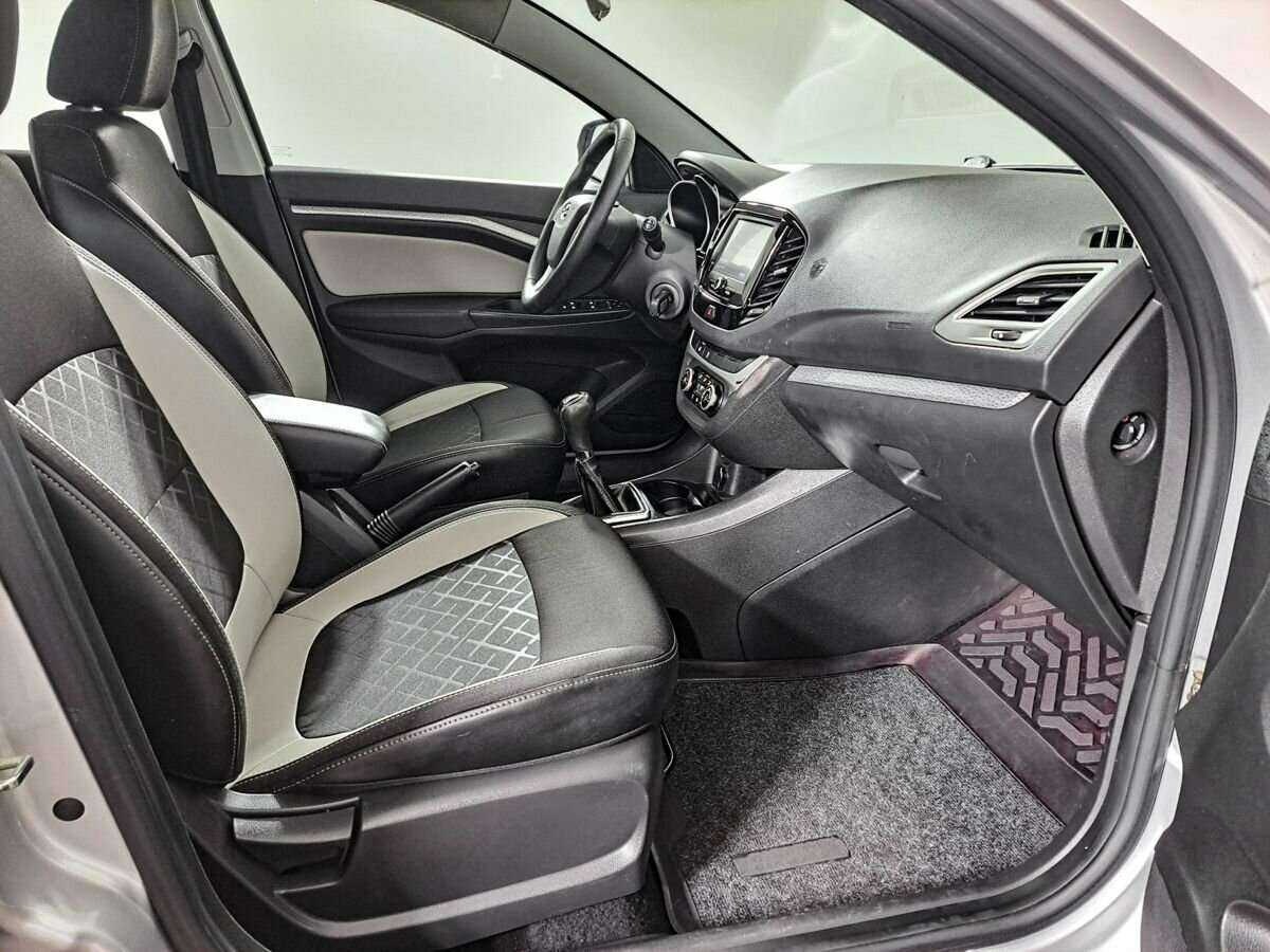 Купить Lada (ВАЗ) Vesta SW Cross, 2018, 179 216 км, фото №9