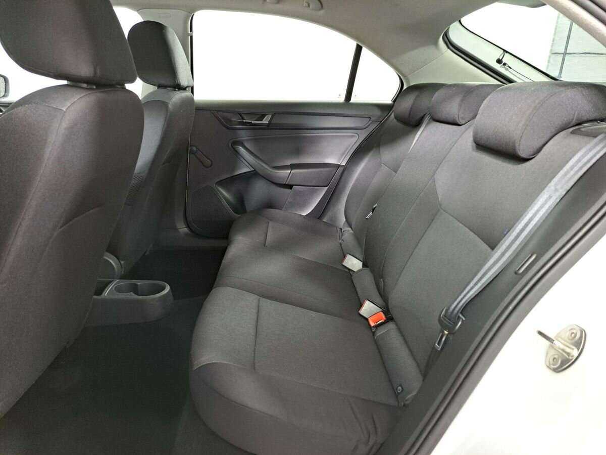 Купить Skoda Rapid, 2017, 121 050 км, фото №12