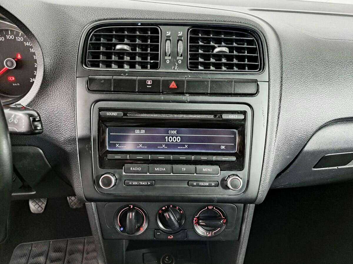 Купить Volkswagen Polo, 2012, 221 250 км, фото №15
