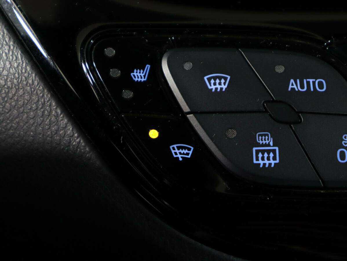 Купить Toyota C-HR, 2019, 49 400 км, фото №14