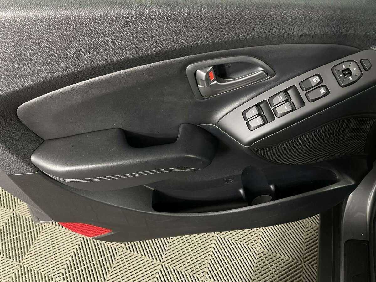 Купить Hyundai ix35, 2015, 106 983 км, фото №8