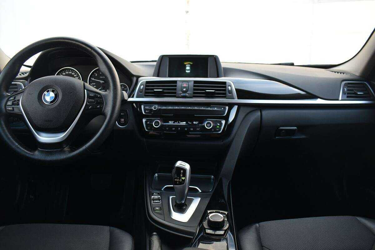 Купить BMW 3 серии 318i, 2018, 116 953 км, фото №9