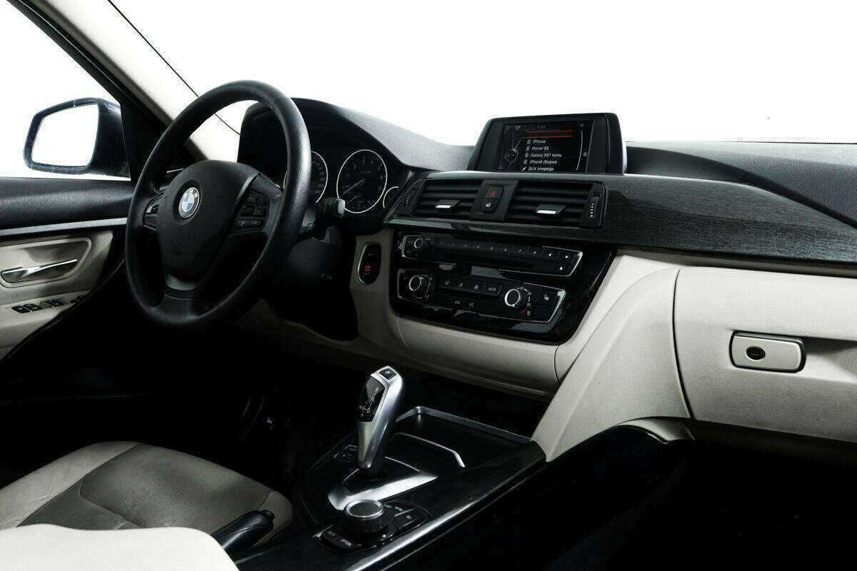 Купить BMW 3 серии 320i, 2016, 45 560 км, фото №9