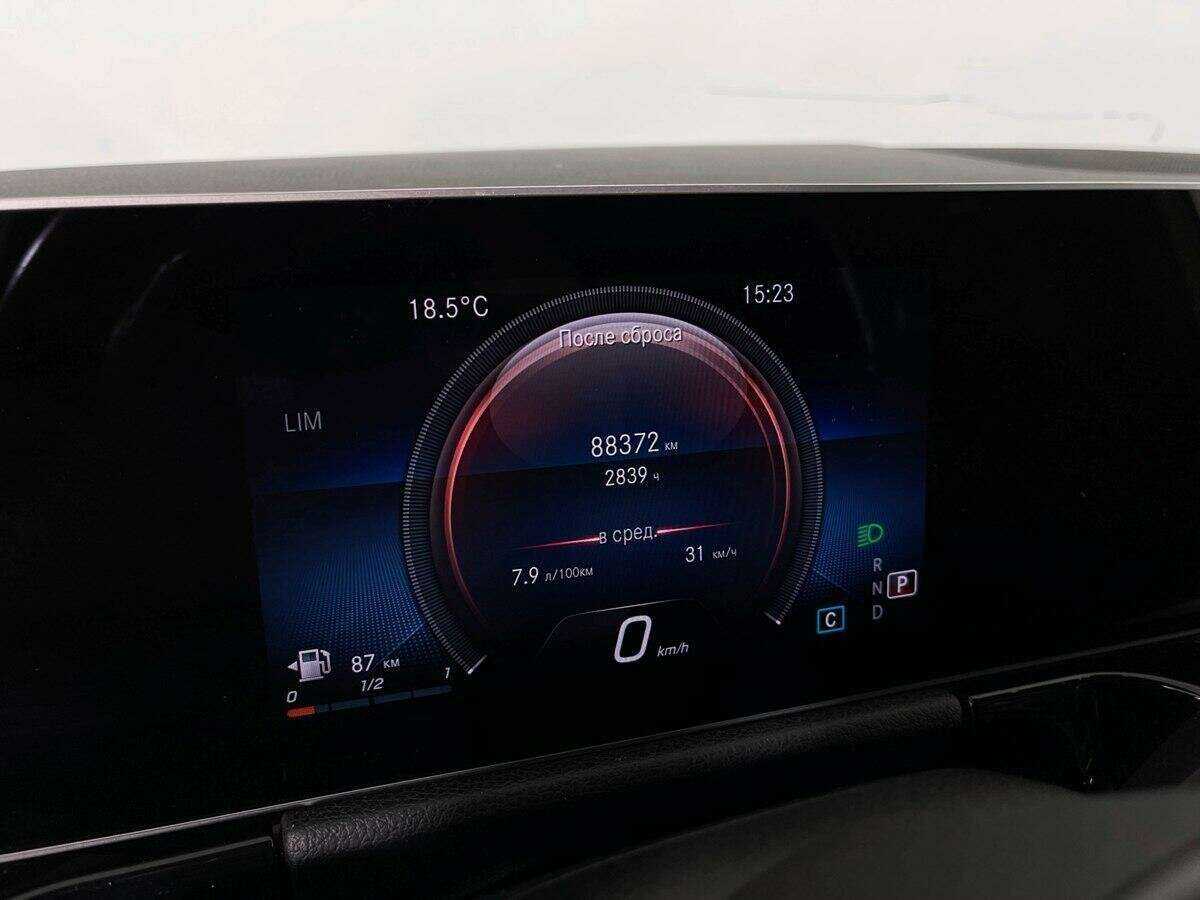 Купить Mercedes-Benz B-Класс 180, 2018, 90 250 км, фото №11