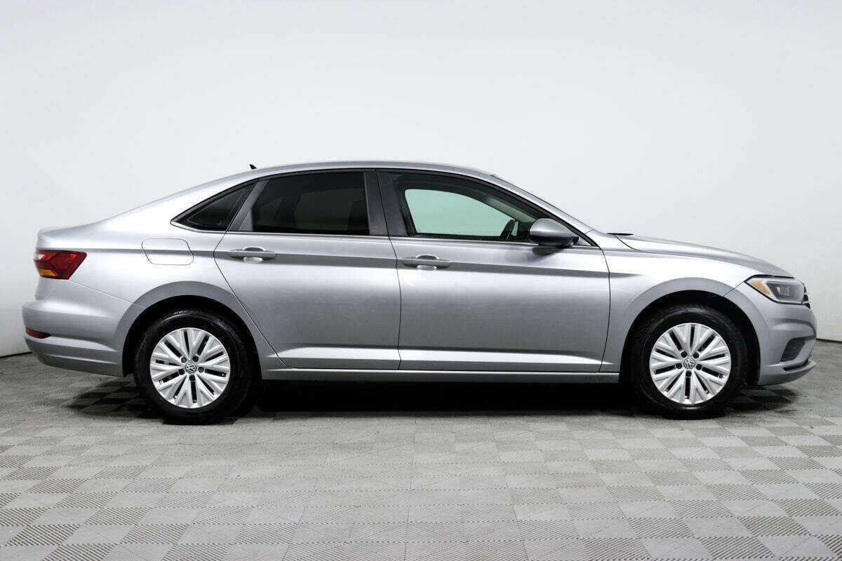 Купить Volkswagen Jetta 8-speed, 2019, 97 827 км, фото №4