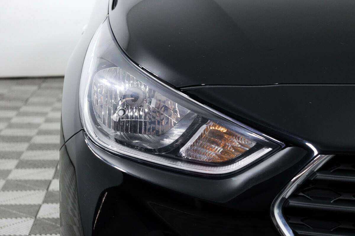 Купить Hyundai Solaris, 2019, 69 000 км, фото №12