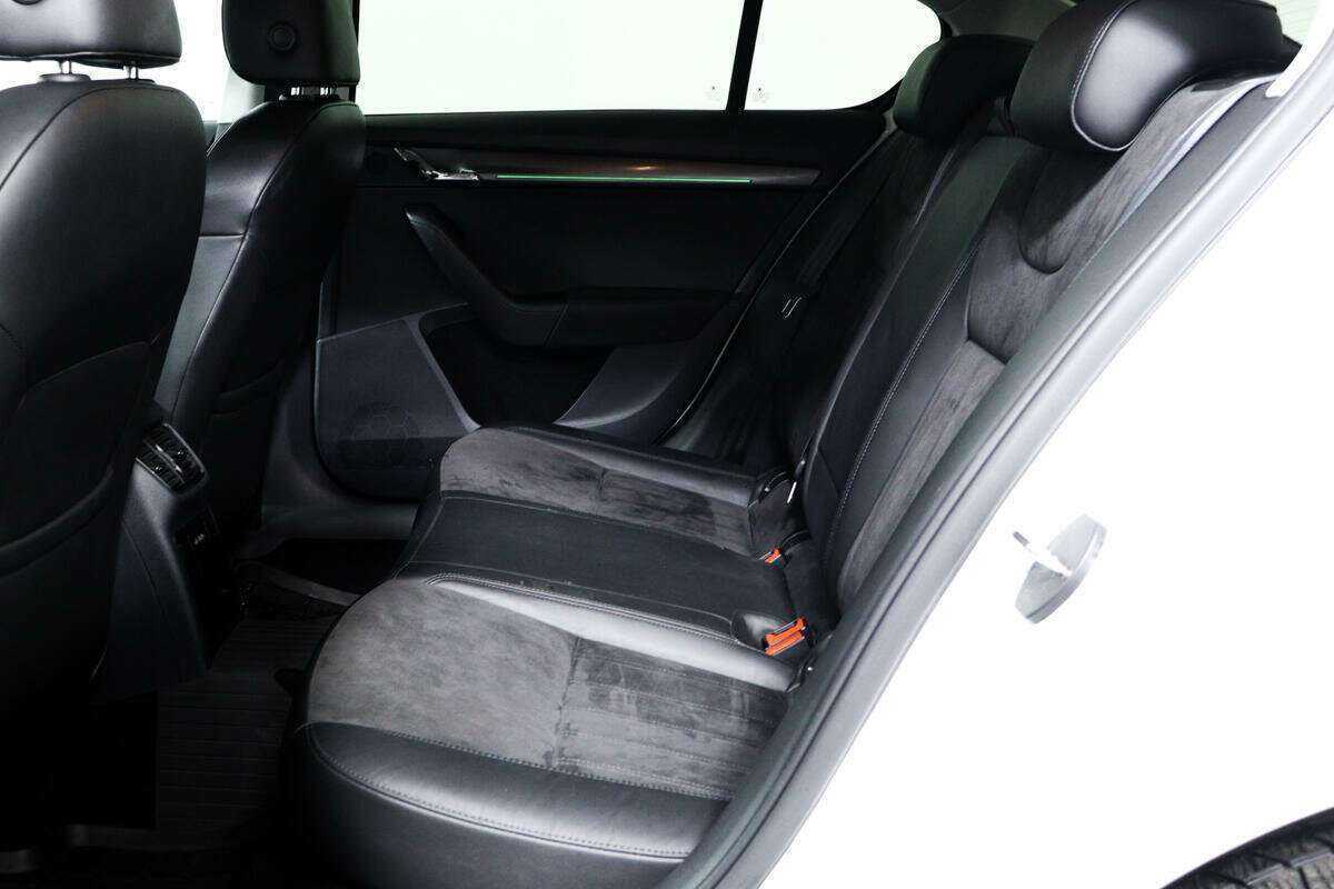 Купить Skoda Octavia, 2017, 112 981 км, фото №12