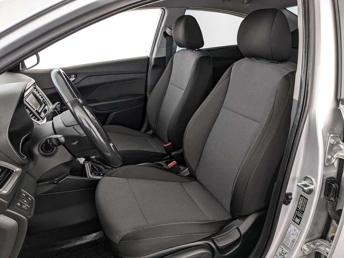 Купить Hyundai Solaris, 2019, 110 373 км, фото №16