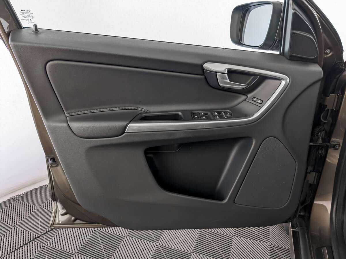 Купить Volvo XC60, 2015, 122 926 км, фото №18