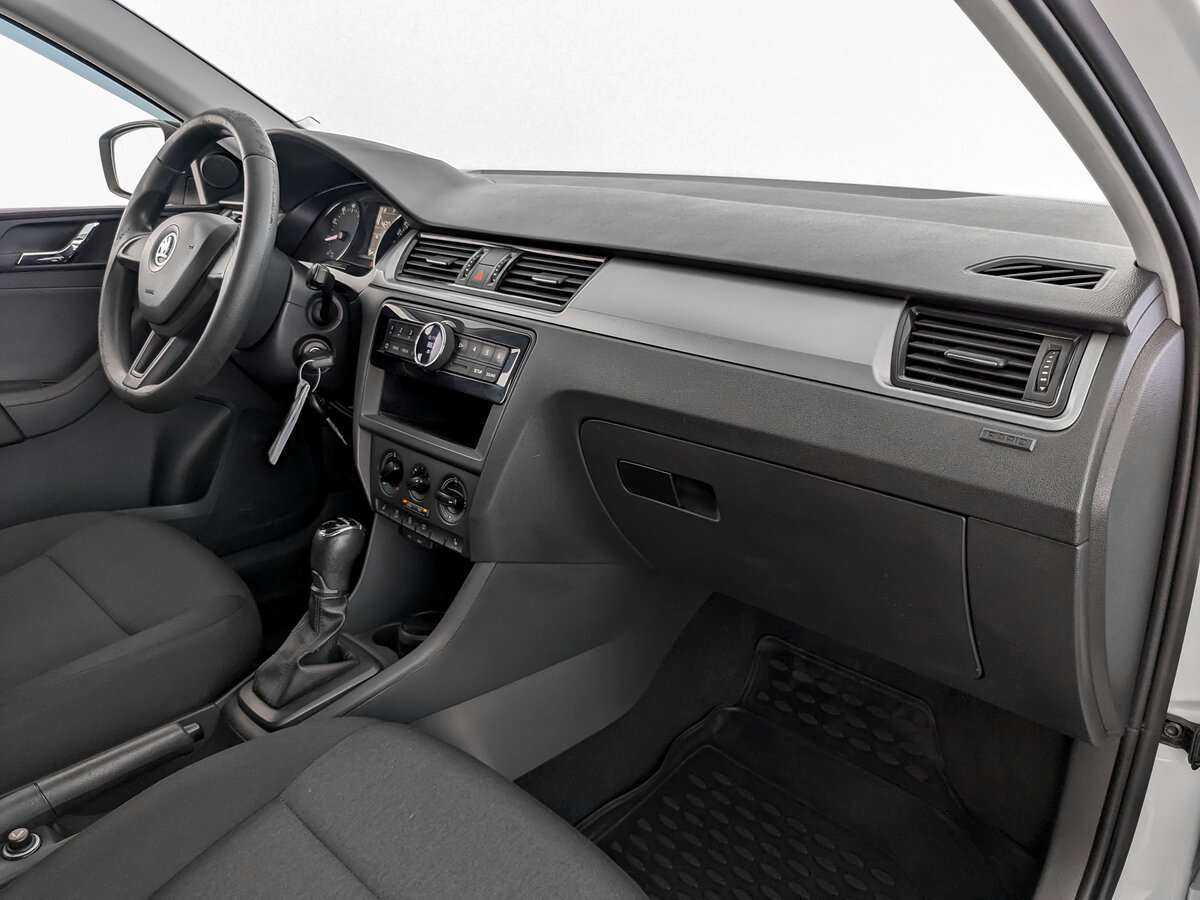 Купить Skoda Rapid, 2017, 108 276 км, фото №10