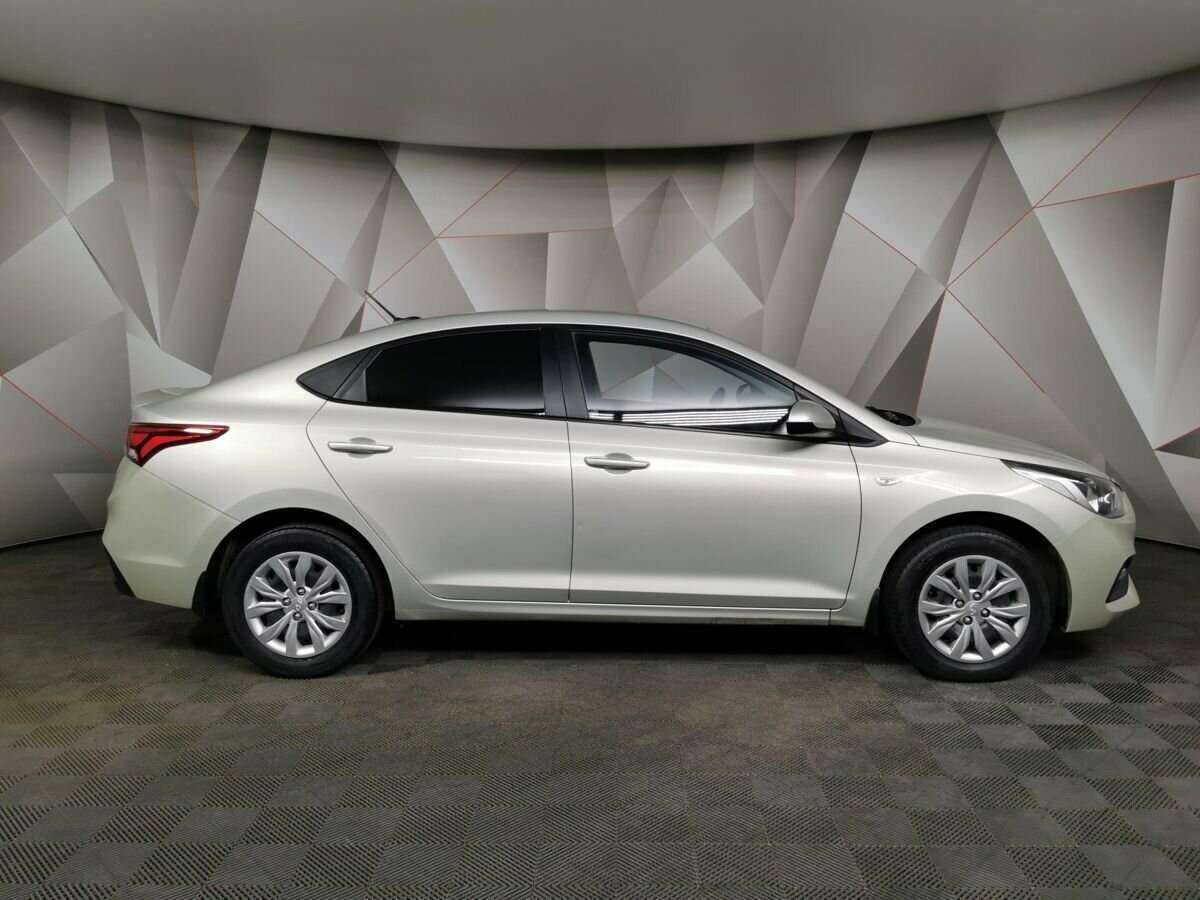 Купить Hyundai Solaris, 2017, 108 077 км, фото №6