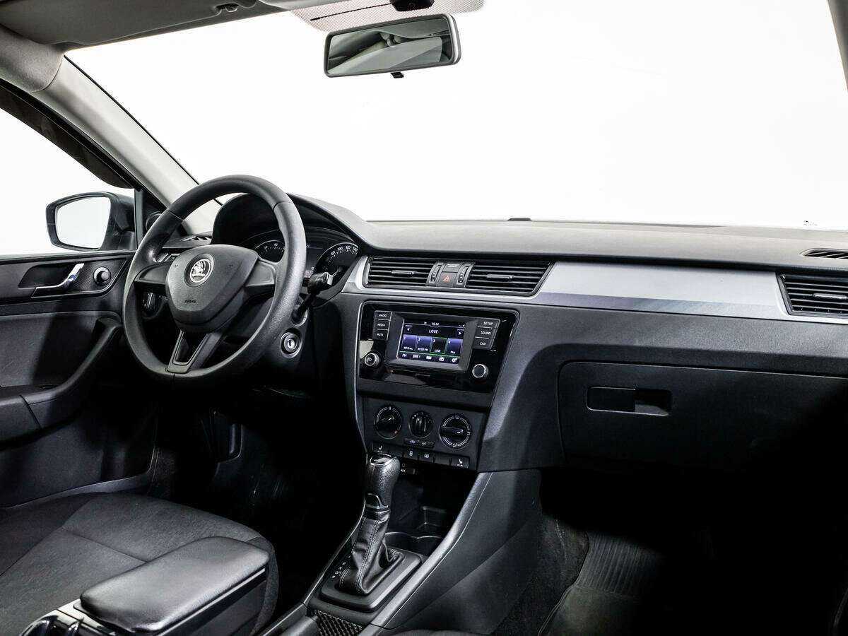 Купить Skoda Rapid, 2016, 180 721 км, фото №8
