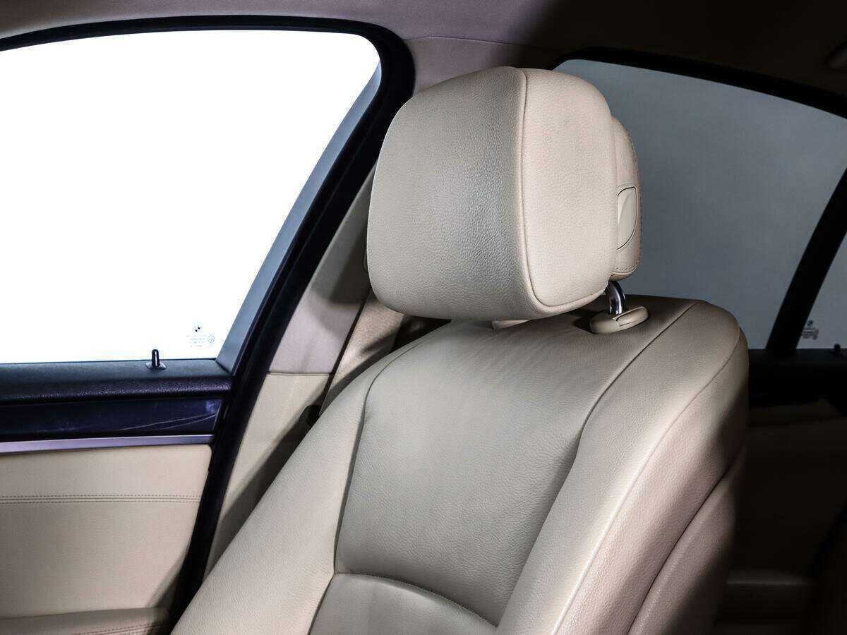 Купить BMW 5 серии 520i, 2012, 190 000 км, фото №24