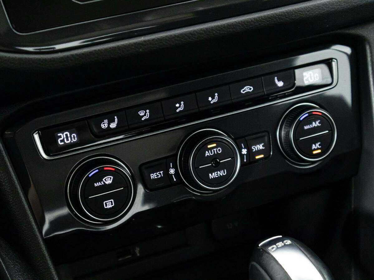 Купить Volkswagen Tiguan, 2017, 63 174 км, фото №16