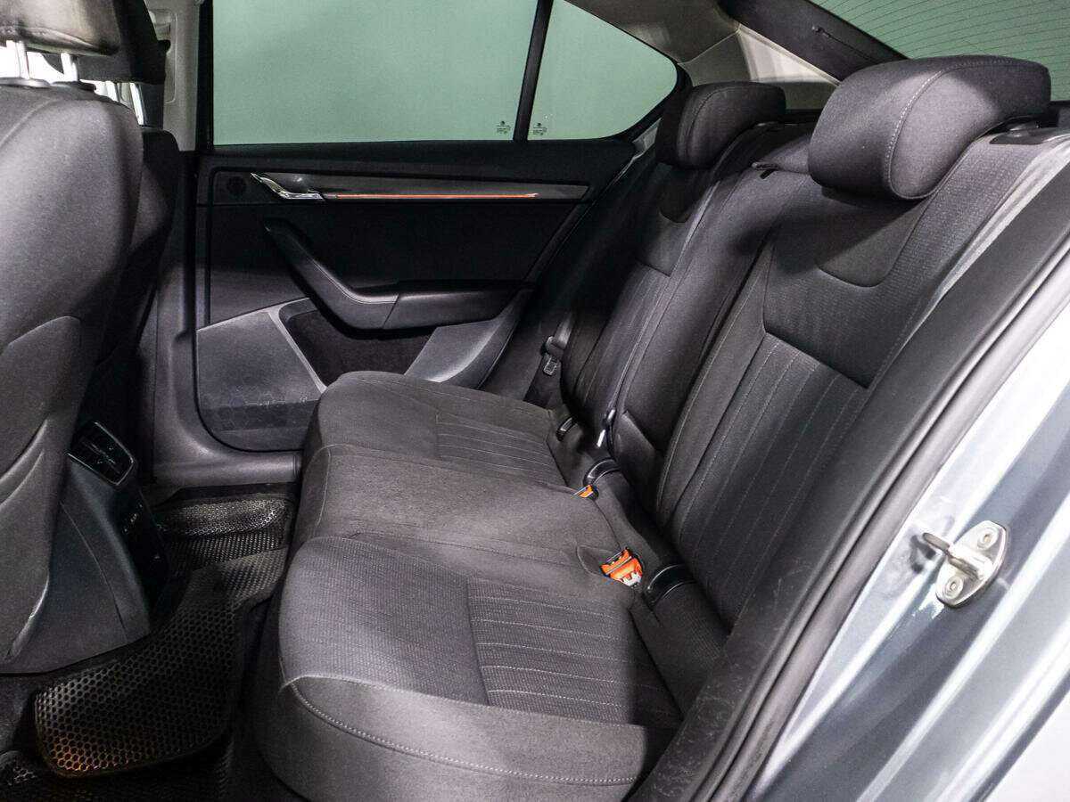 Купить Skoda Octavia, 2018, 311 613 км, фото №10