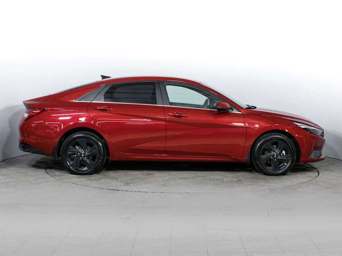 Купить Hyundai Elantra, 2021, 31 216 км, фото №4