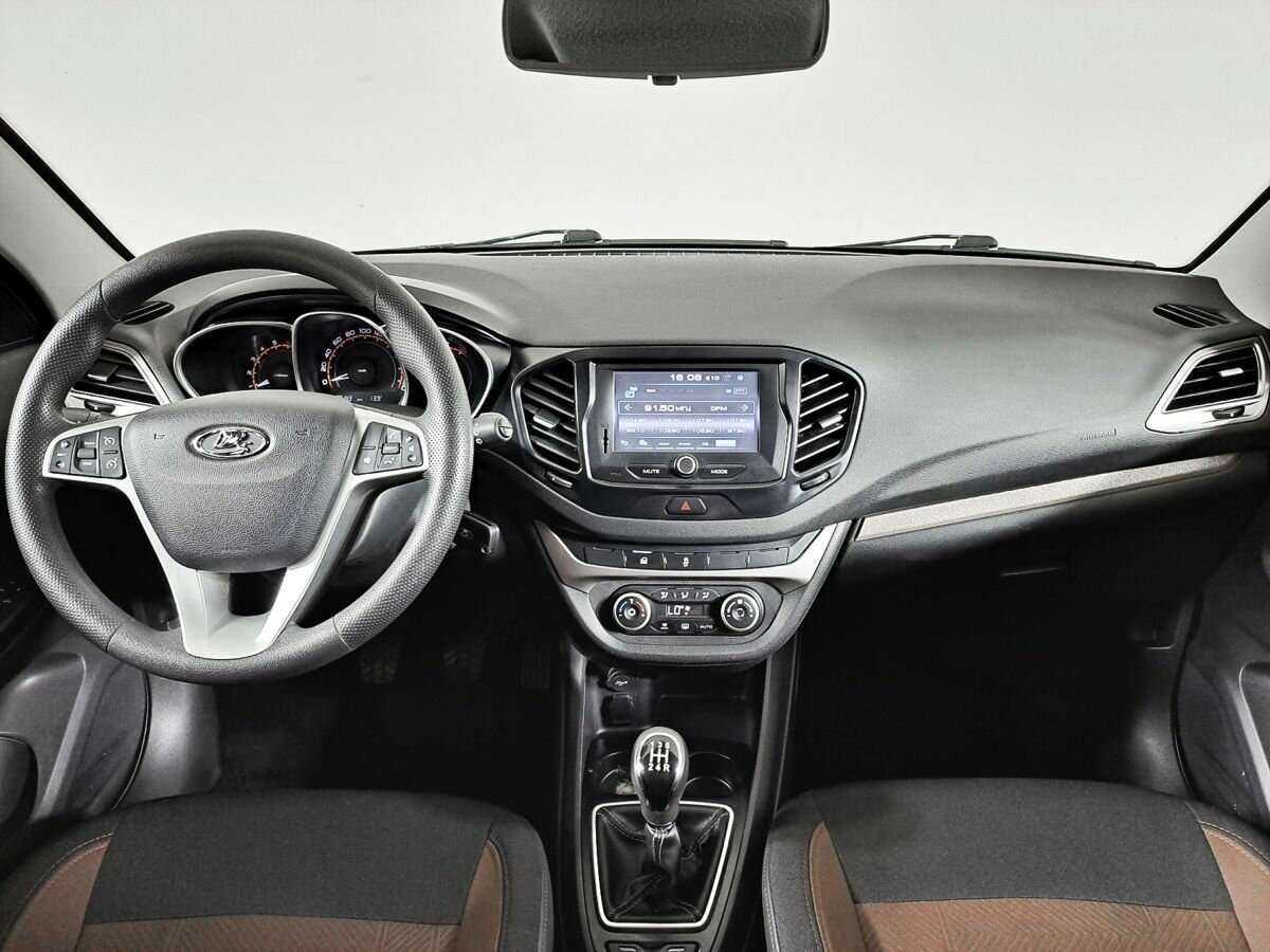 Купить Lada (ВАЗ) Vesta SW, 2018, 139 100 км, фото №12