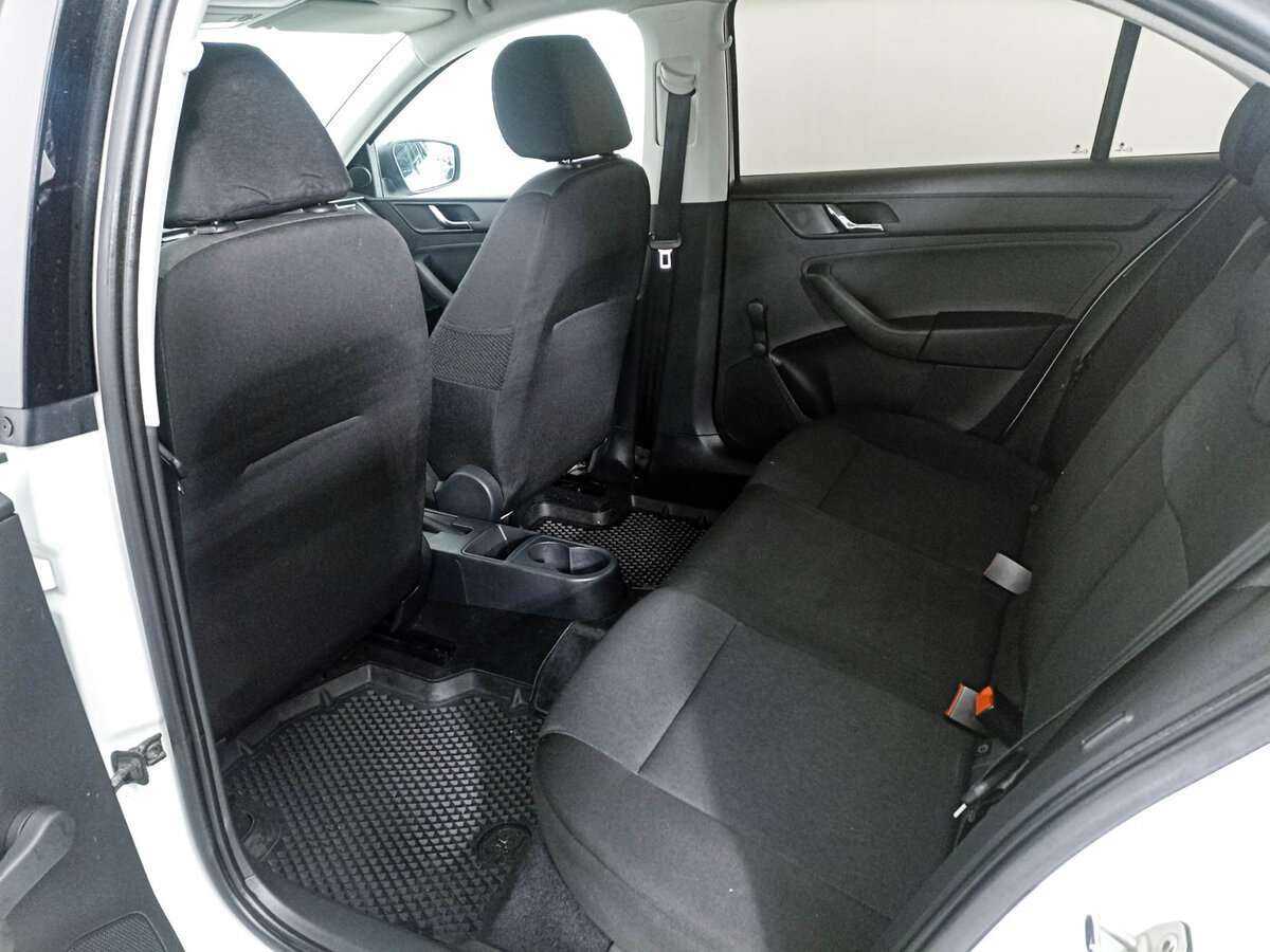 Купить Skoda Rapid, 2017, 104 863 км, фото №12
