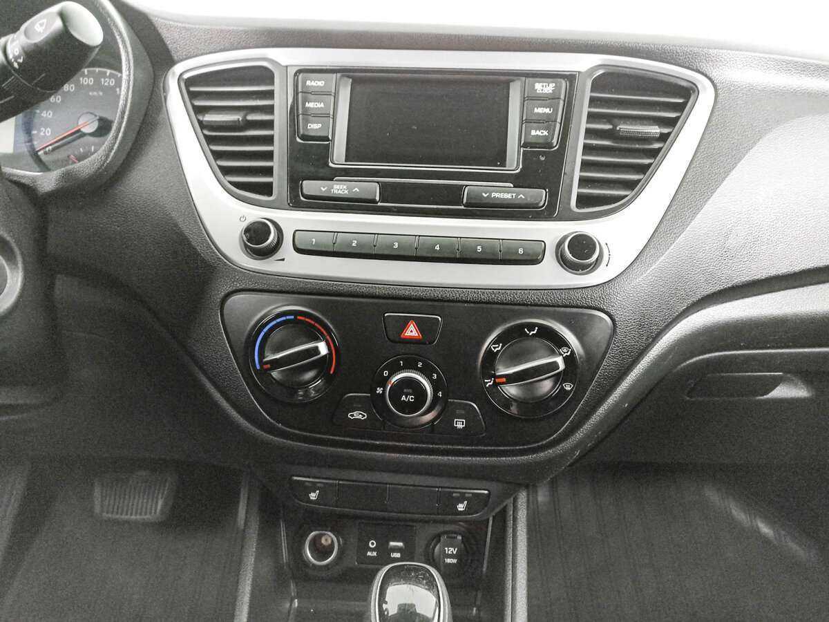 Купить Hyundai Solaris, 2017, 82 558 км, фото №13