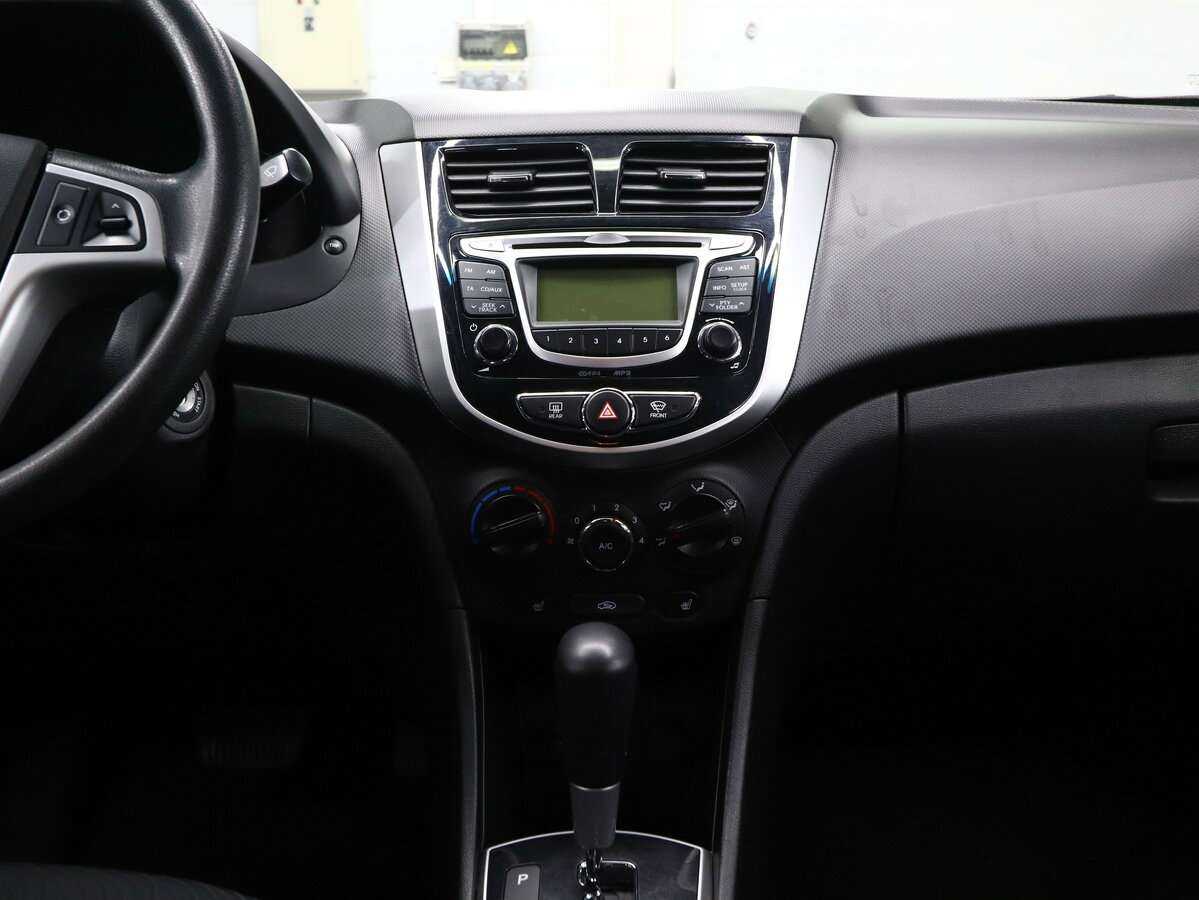 Купить Hyundai Solaris, 2014, 97 000 км, фото №17