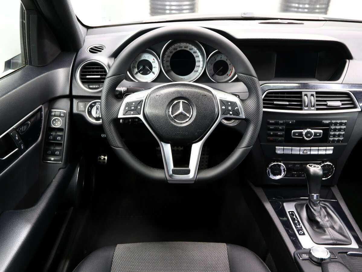Купить Mercedes-Benz C-Класс 180, 2012, 180 000 км, фото №17