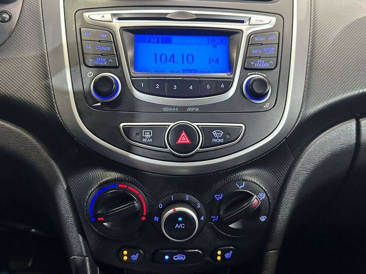 Купить Hyundai Solaris, 2013, 196 613 км, фото №13