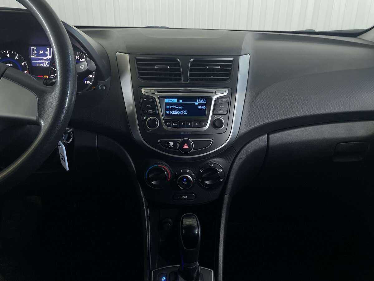 Купить Hyundai Solaris, 2016, 177 203 км, фото №12