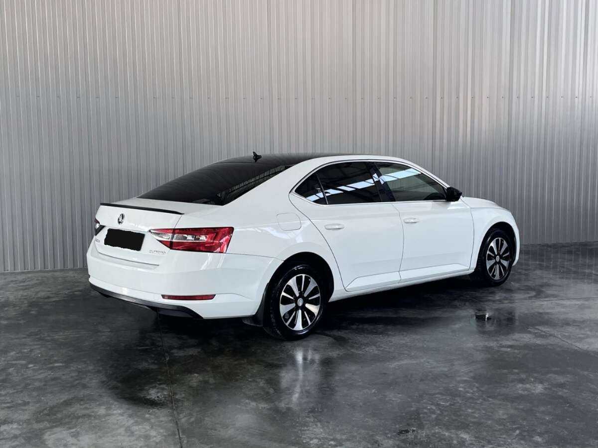 Купить Skoda Superb, 2015, 193 594 км, фото №5