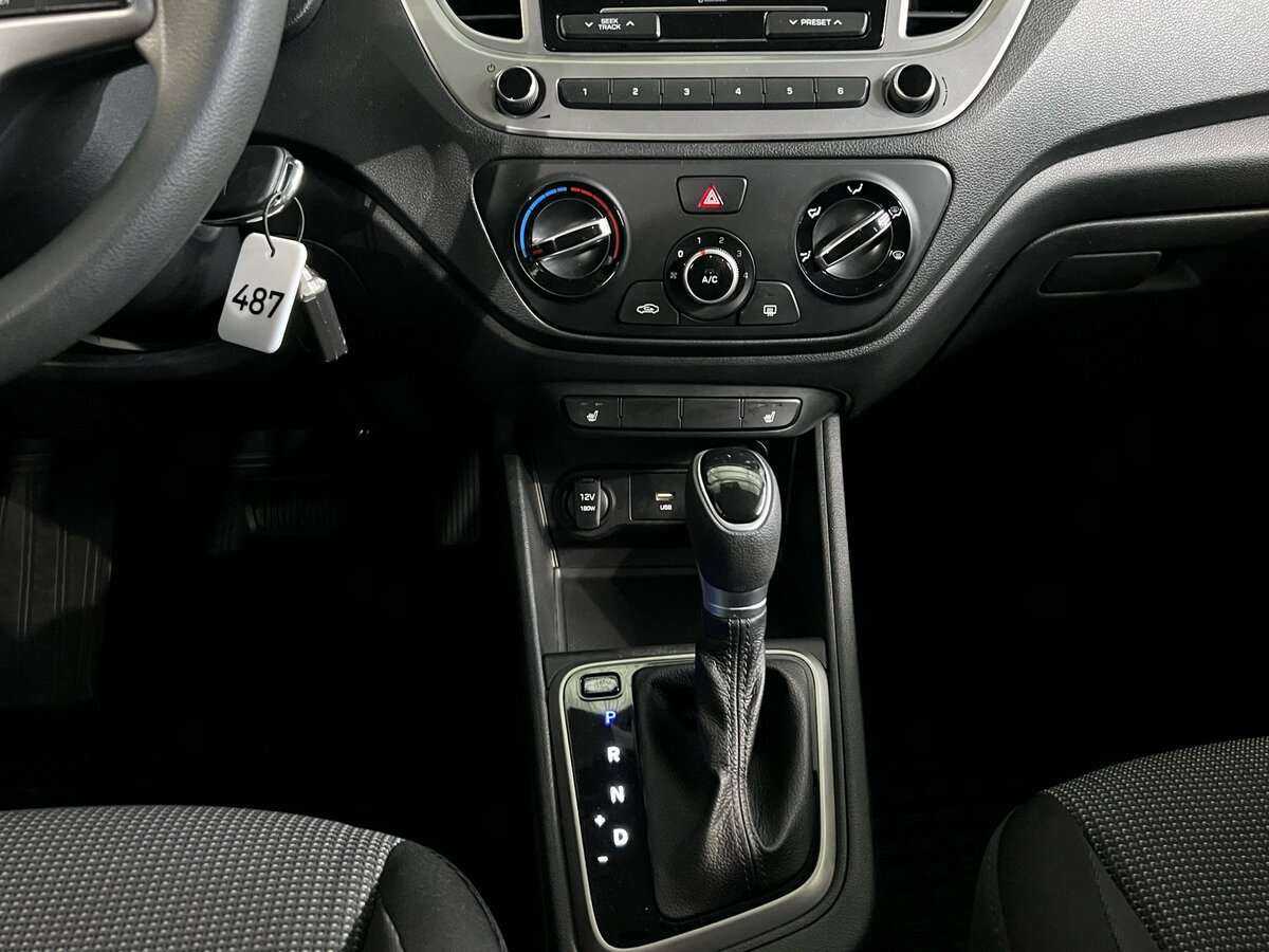 Купить Hyundai Solaris, 2020, 57 432 км, фото №13