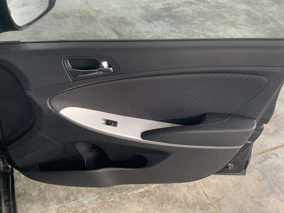 Купить Hyundai Solaris, 2012, 167 017 км, фото №19