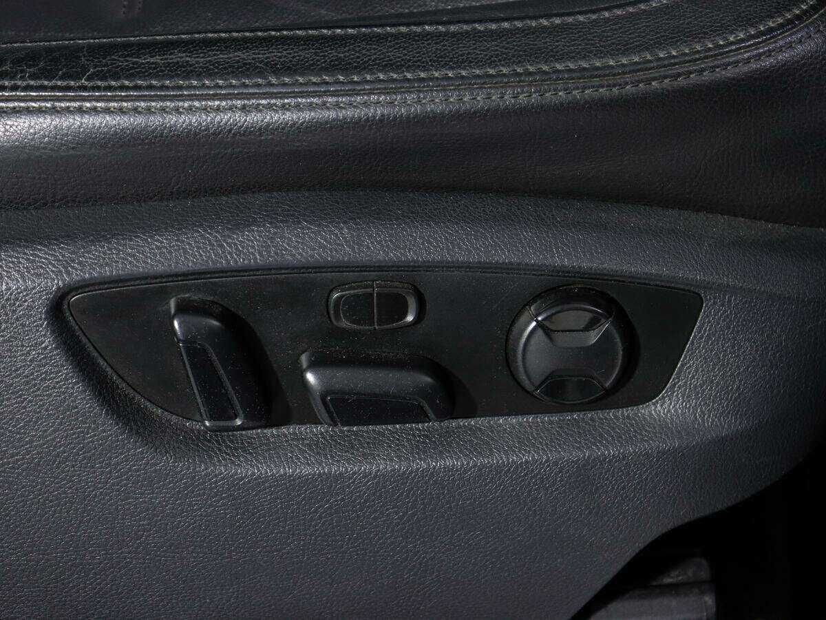 Купить Volkswagen Touareg, 2012, 200 985 км, фото №16