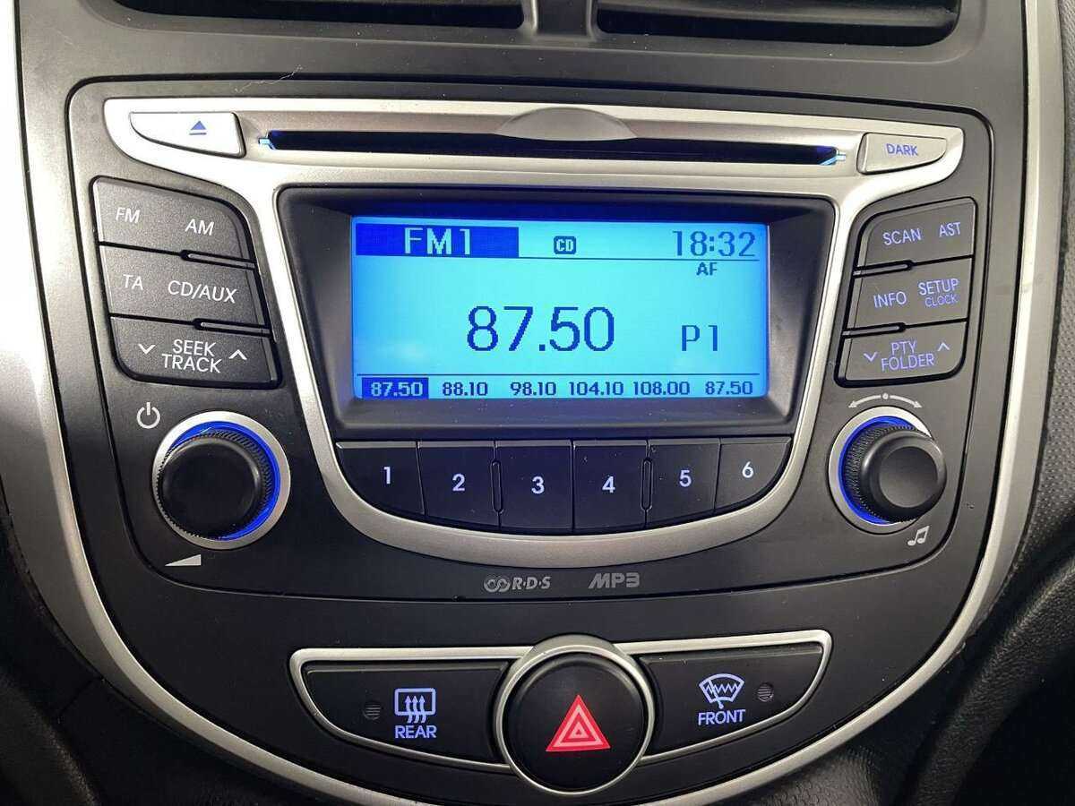 Купить Hyundai Solaris, 2014, 184 610 км, фото №12