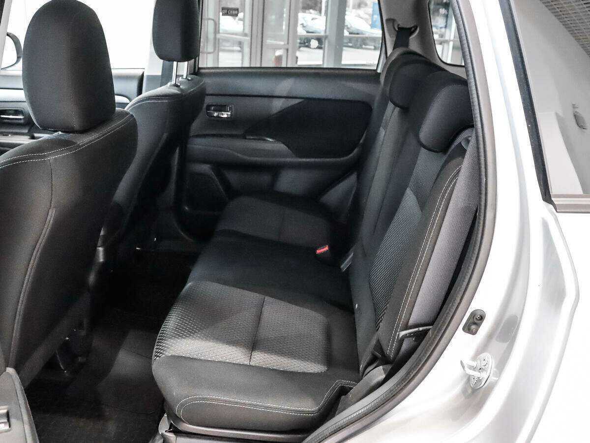 Купить Mitsubishi Outlander, 2016, 129 264 км, фото №10