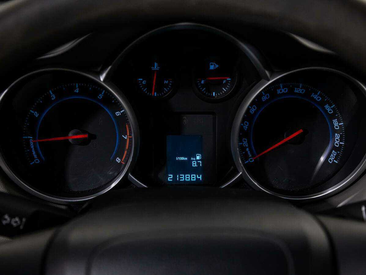 Купить Chevrolet Cruze, 2013, 213 879 км, фото №12
