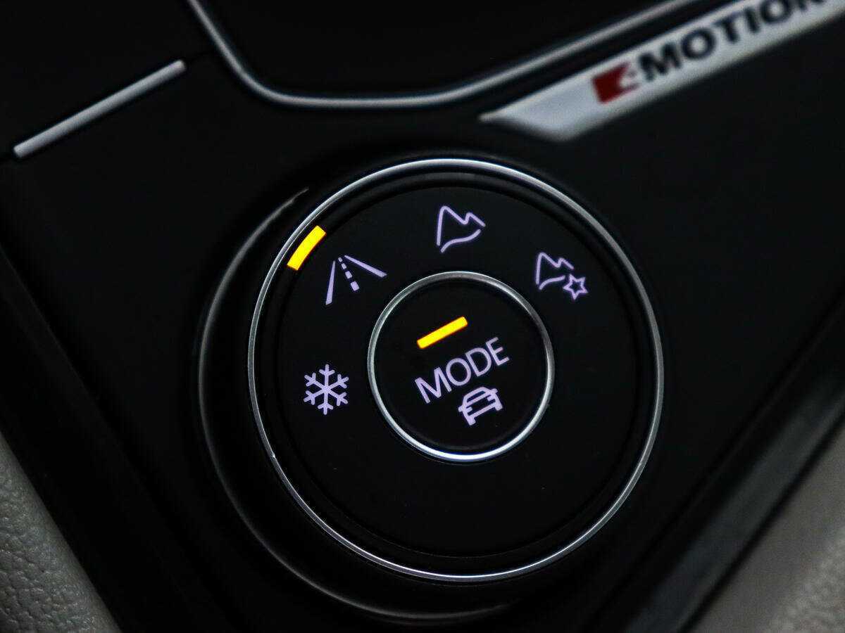 Купить Volkswagen Tiguan, 2018, 67 721 км, фото №17