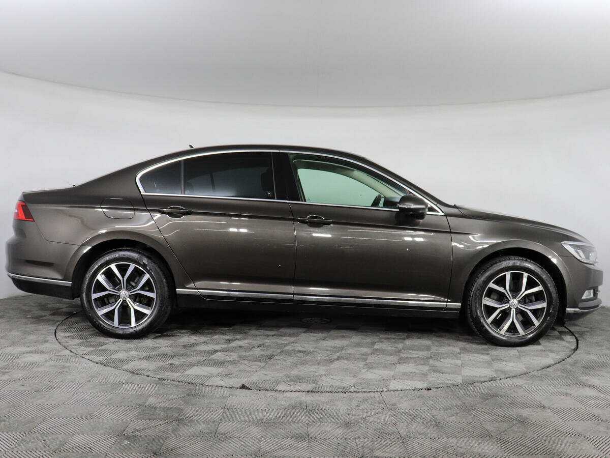 Купить Volkswagen Passat, 2015, 177 045 км, фото №4